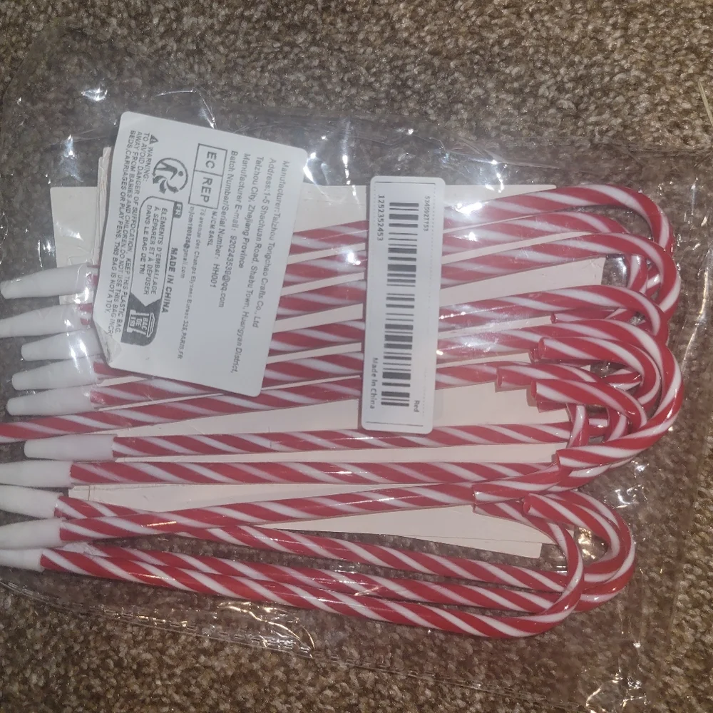 🐣 Candy Cane Pen Party Favor Set - Red and White